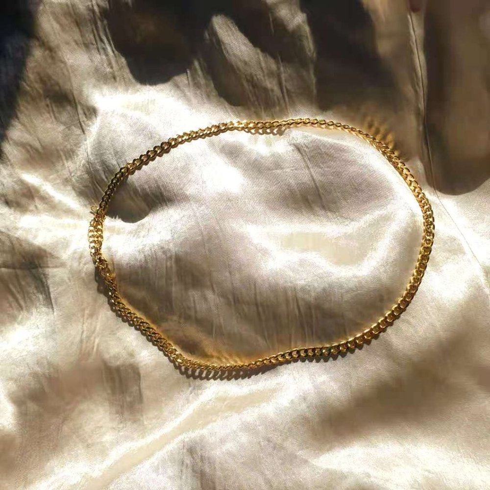 Gold Curb Chain Choker